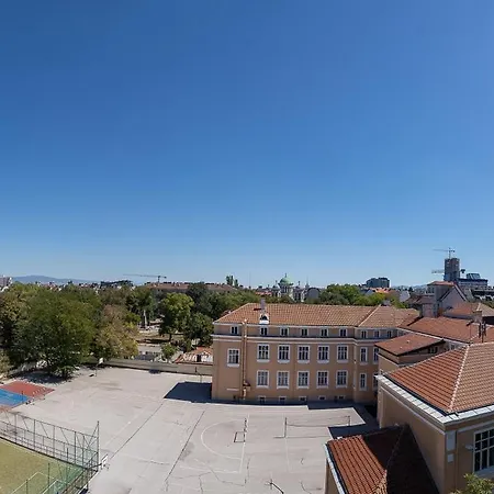 Bright Center With Stunning Views Appartement *